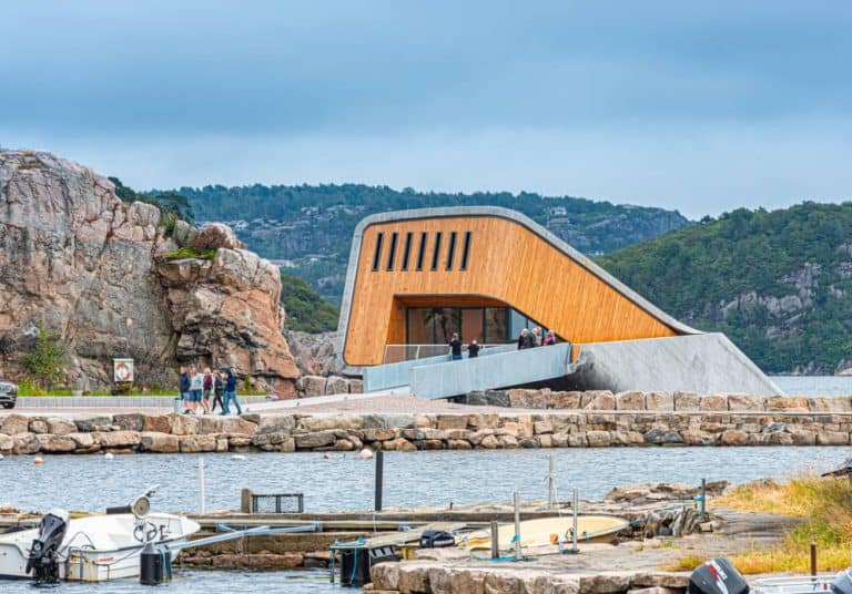 מסעדת Under נורווגיה - מסעדה מתחת למים
