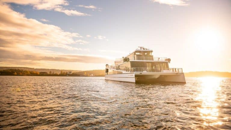 electric fjord cruise norway