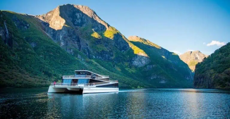 fjord cruise and flam train norway